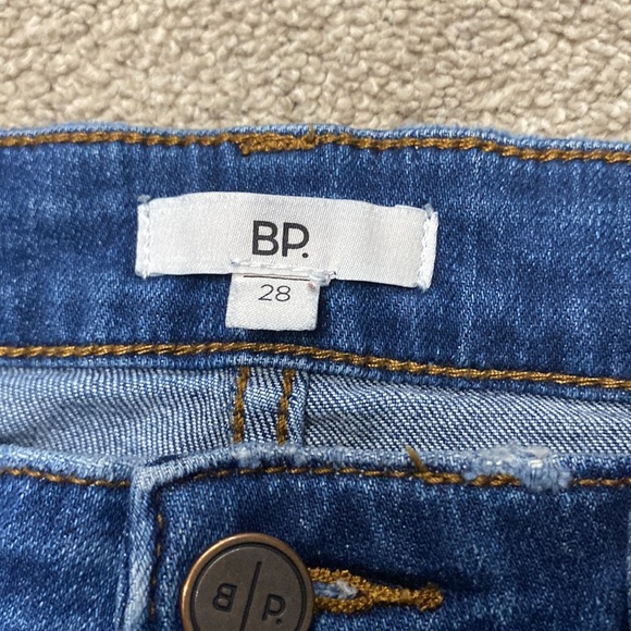 BP Dark Wash Raw Hem Straight Leg Ankle Jeans Size 28 - Picture 4 of 5